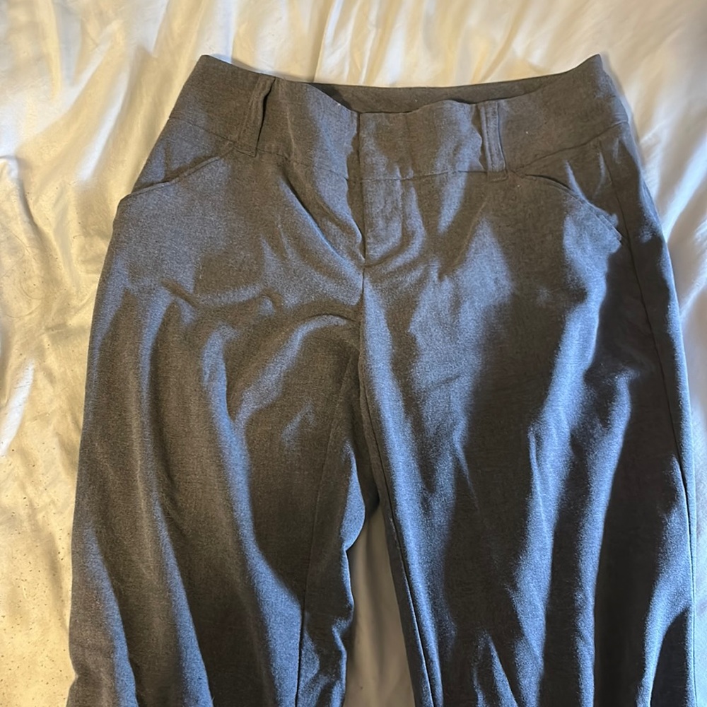 Barely worn dress pants they don’t fit me